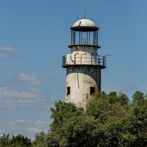 
    
        
        
        Farul Vechi Din Sulina
    
